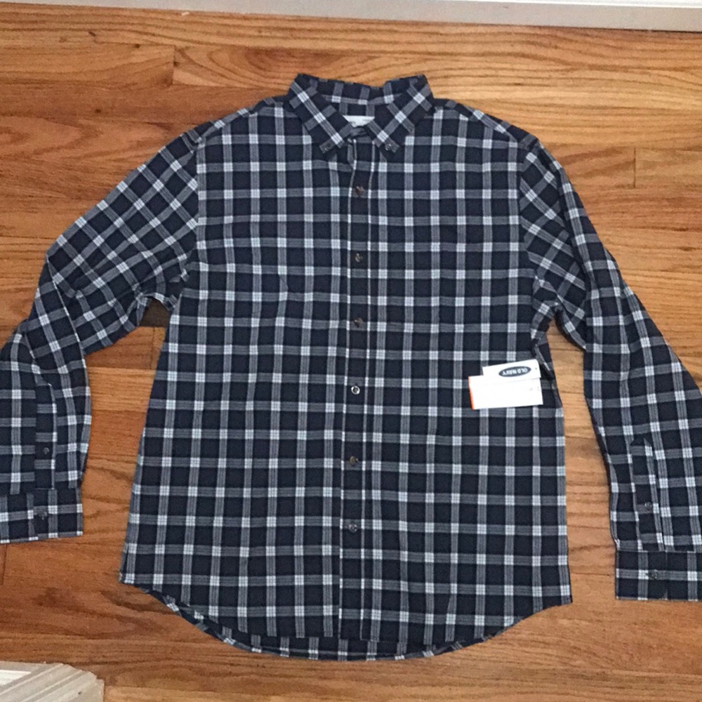 Old Navy Slim-Fit Built-In Flex Everyday Shirt